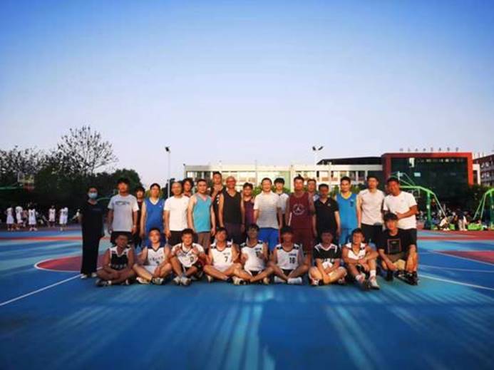 http://gonghui.hut.edu.cn/__local/C/F0/D8/9AD9A77ADED717B697FA7E2DCAC_47C1BBE5_706E.jpg